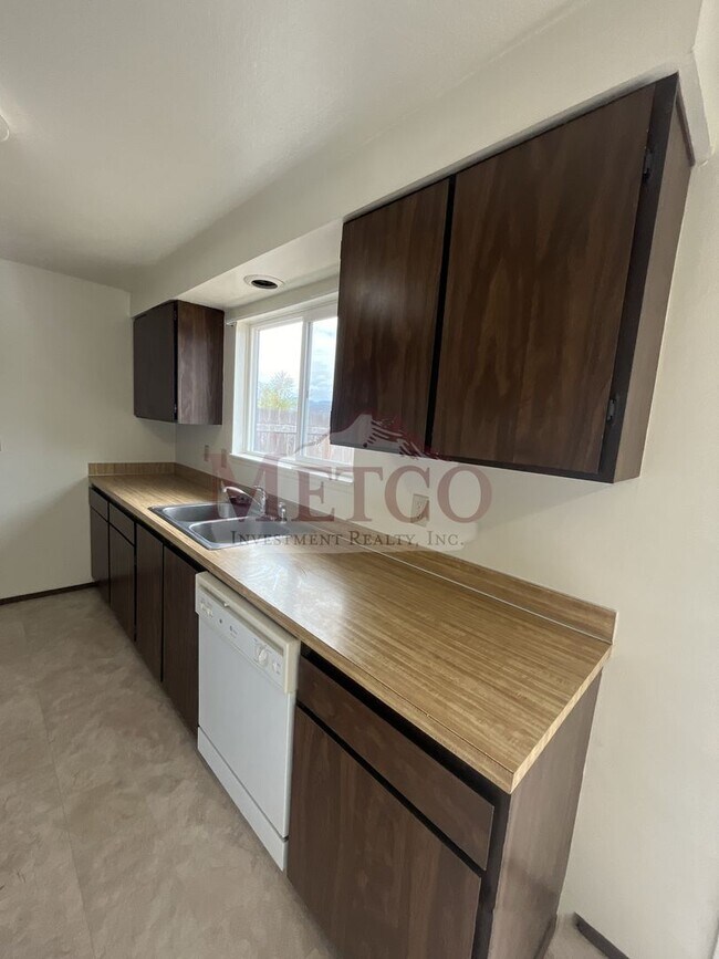 Building Photo - 19703