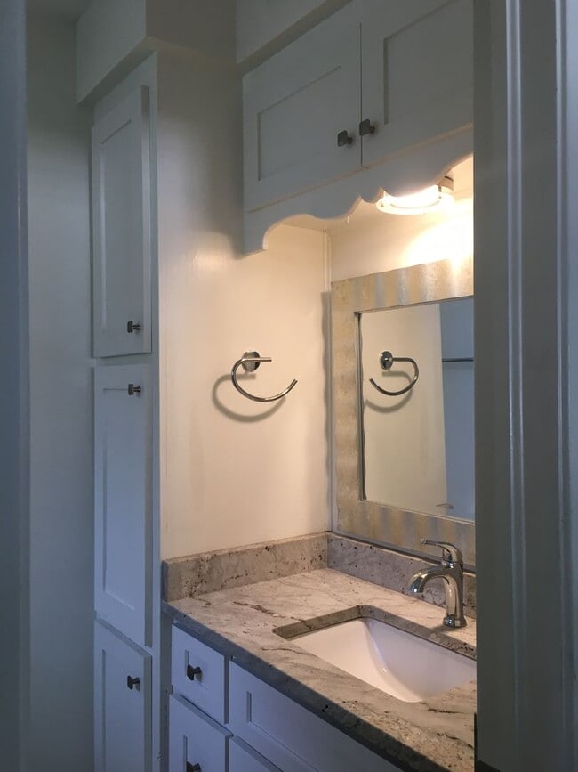 Building Photo - Available Furnished OR  Unfurnished.