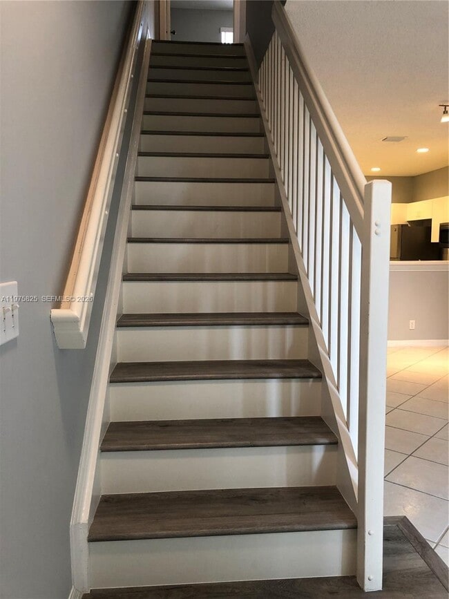 Building Photo - 3852 San Simeon Cir