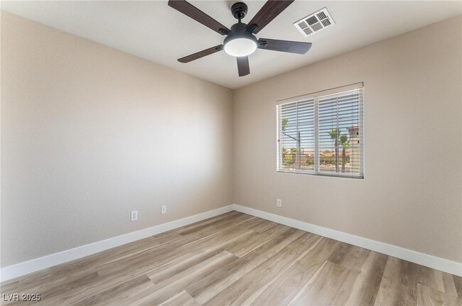 Building Photo - 9169 Column Ct