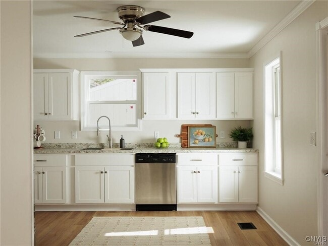 Building Photo - 435 S Hamilton St