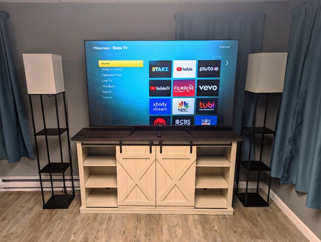 Building Photo - 39 Queen St