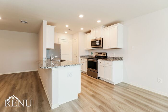 Building Photo - 25382 Cypress Bend Dr