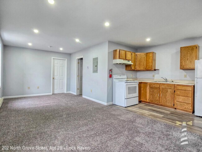 Building Photo - 201 E Church St