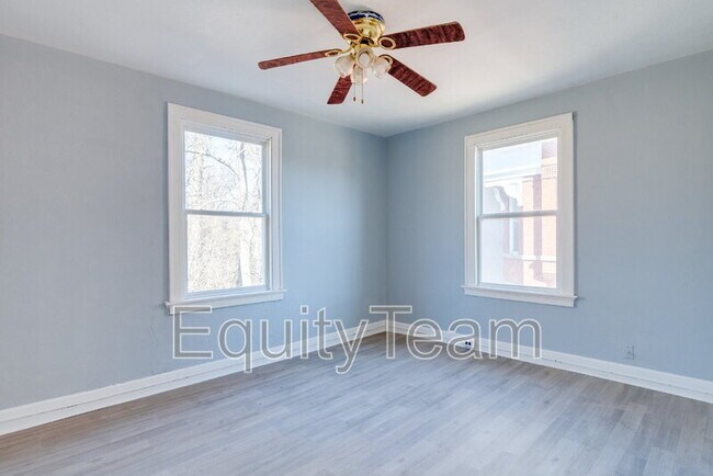 Building Photo - 3025 Gilbert Ave