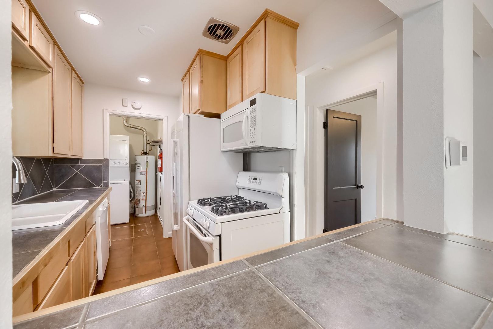 Building Photo - 4615 Perry St