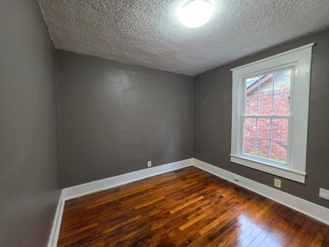 Building Photo - 1205 Meridian St