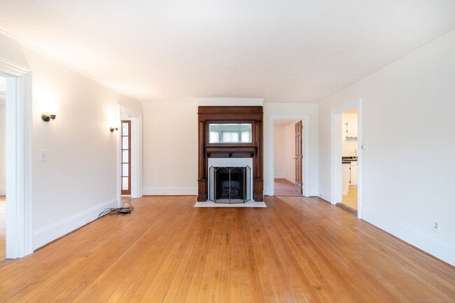 Building Photo - 34 N Maple St