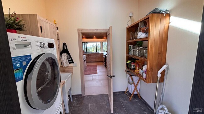 Building Photo - 34478 Iversen Rd