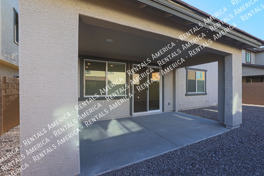 Building Photo - 17717 W Cassia Way