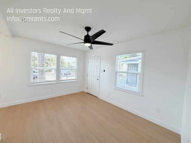 Building Photo - 1922 S Tremont St