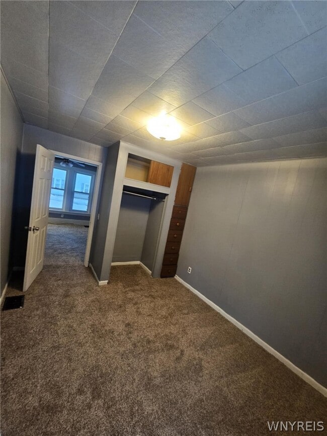 Building Photo - 20 Dunn Ave