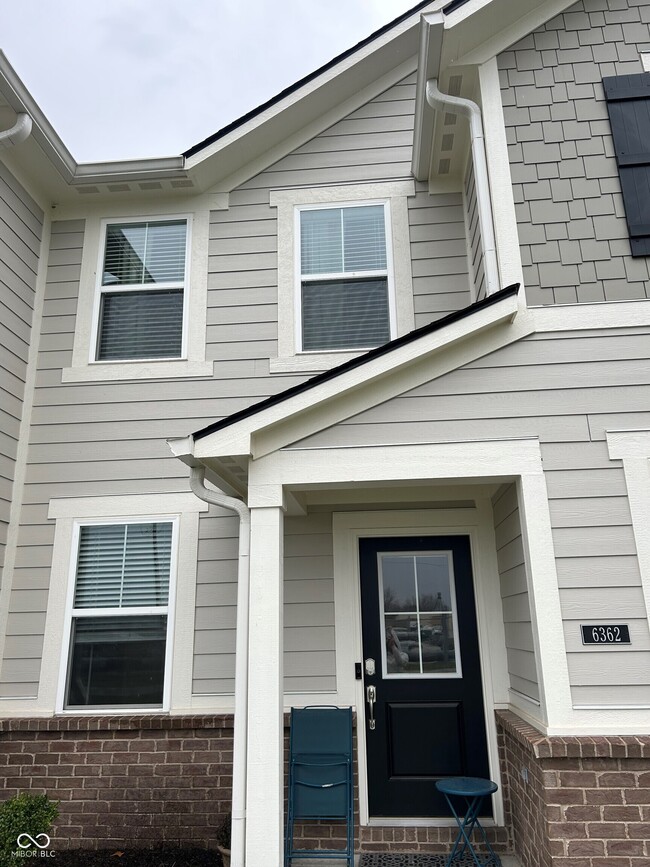 Building Photo - 6396 Apperson Dr