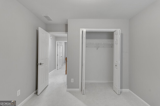 Building Photo - 3633 Elinburg Cove Trail NE
