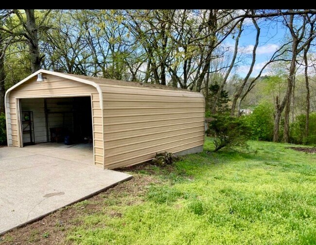 Building Photo - 155 Santa Fe Trail