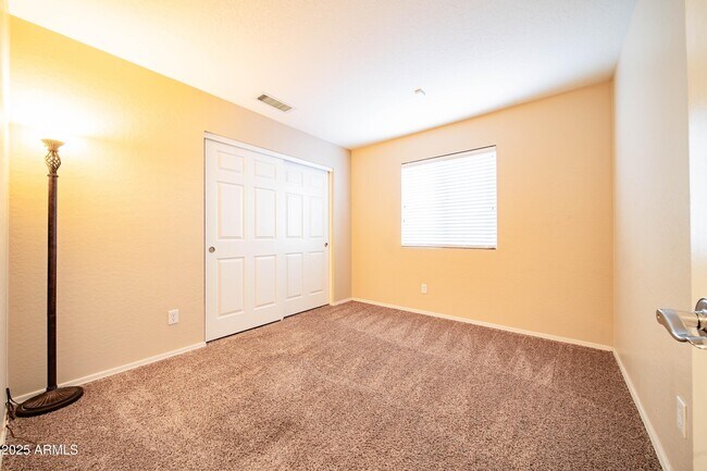Building Photo - 16418 N 168th Ln