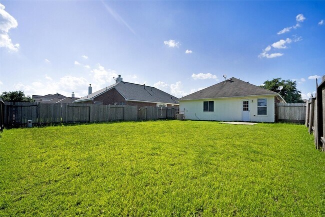 Building Photo - 8410 Taraglen Ct