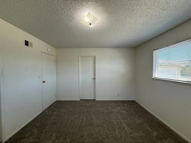 Building Photo - Orcutt Single Story Ranch Style Home Near Waller Park/Highway 135