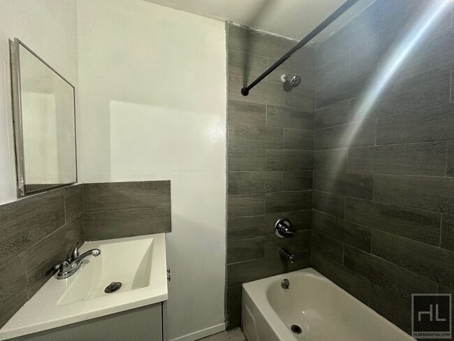 GUY R BREWER BLVD - 106-26 Guy R Brewer Blvd Queens NY 11433 ...