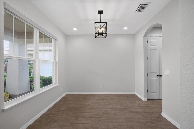 Building Photo - 8016 Marbella Crk Ave