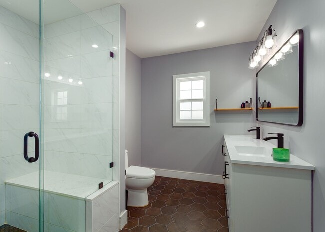 Building Photo - *Unfurnished* Gorgeous 4-Bed Oasis with Po...