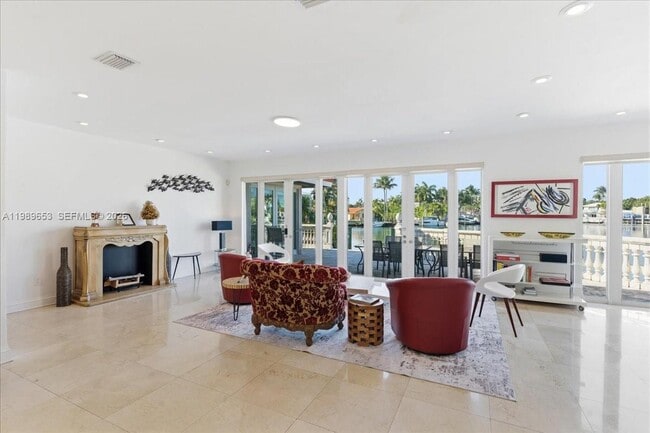 Building Photo - 1249 Biscaya Dr