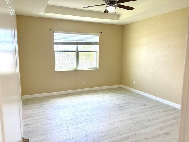 Building Photo - 7962 NW Greenbank Cir