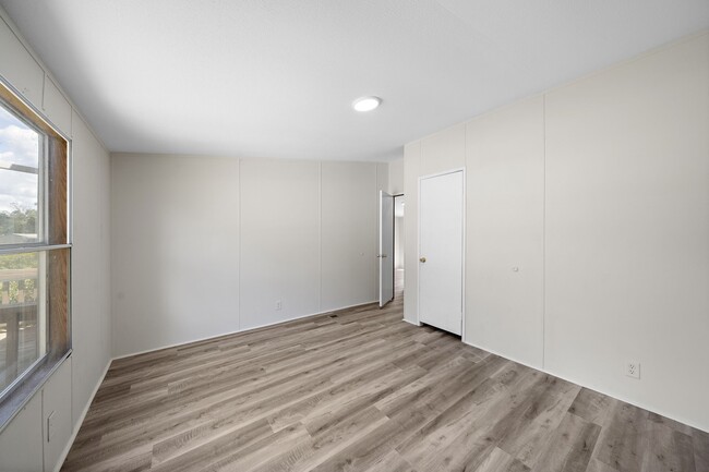 Building Photo - 16482 Pisces Rd