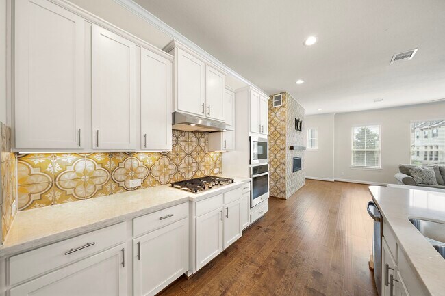 Building Photo - 4003 Centre Valley Ln