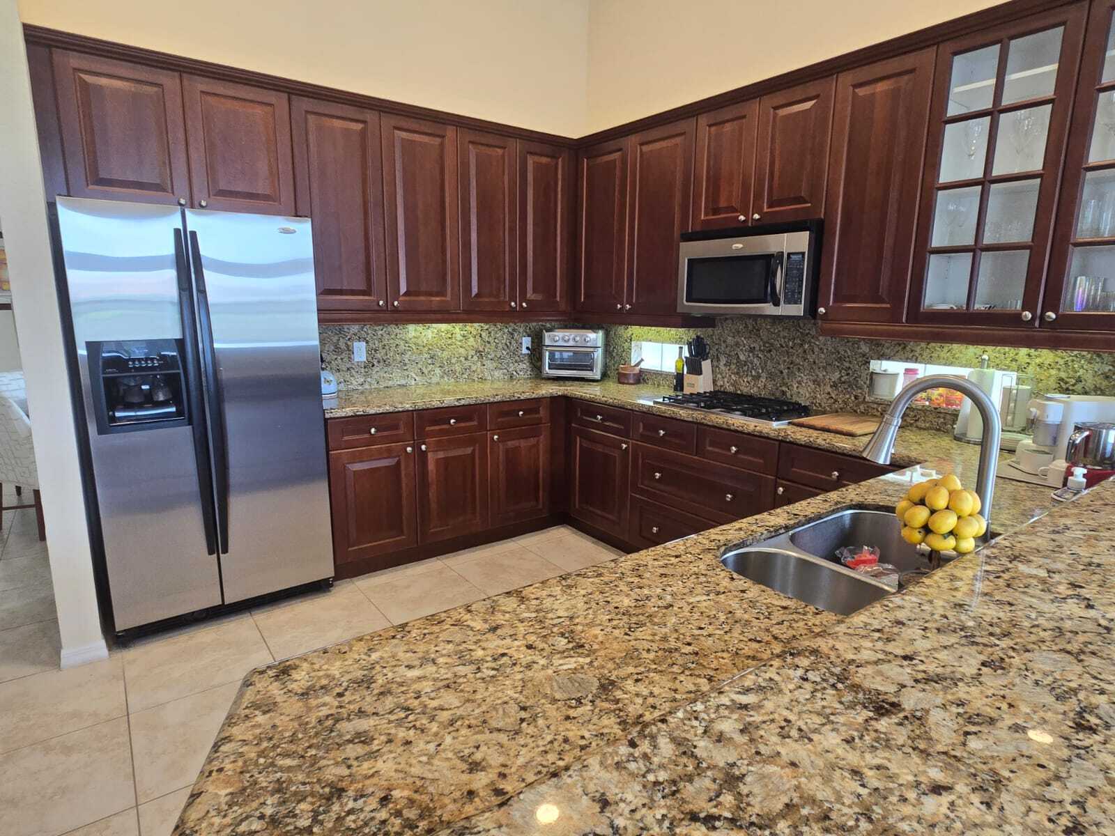 Building Photo - 180 Sedona Way