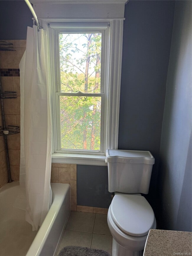 Building Photo - 9 Bartlett St