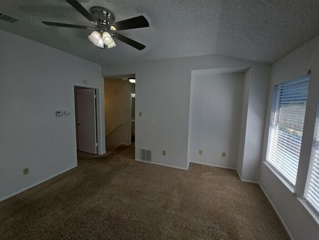 Building Photo - Spacious 3BR Austin Home with Fireplace & ...