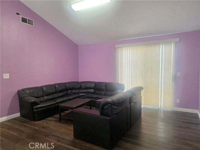 Building Photo - 517 N Rural Dr