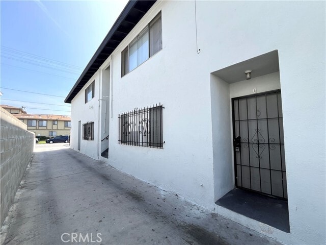 Building Photo - 12915 Doty Ave