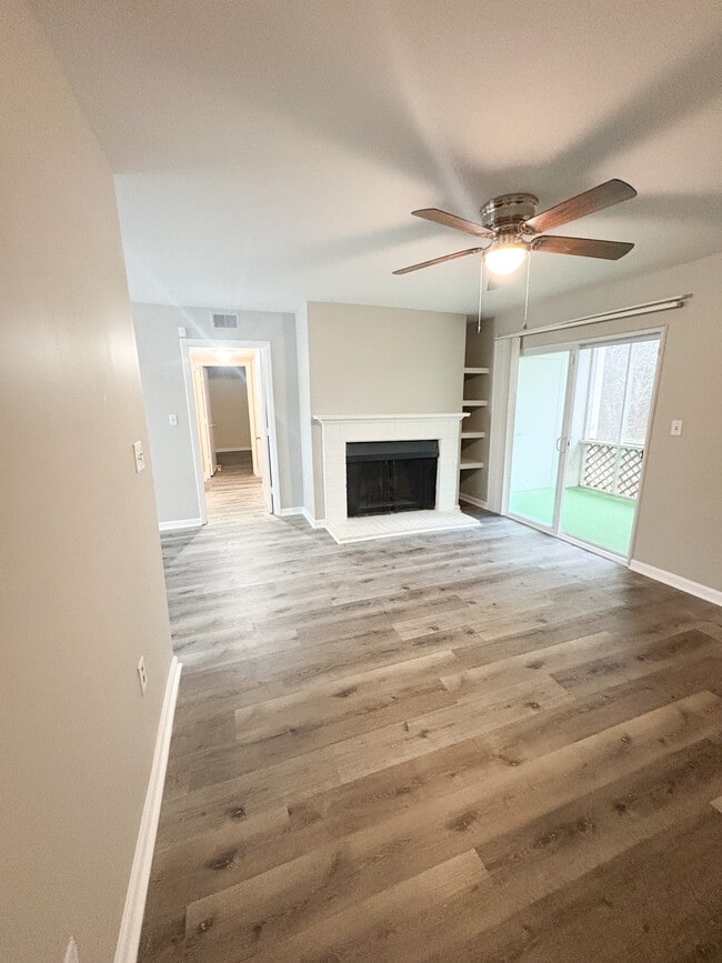 Building Photo - 1100 Skyland Dr