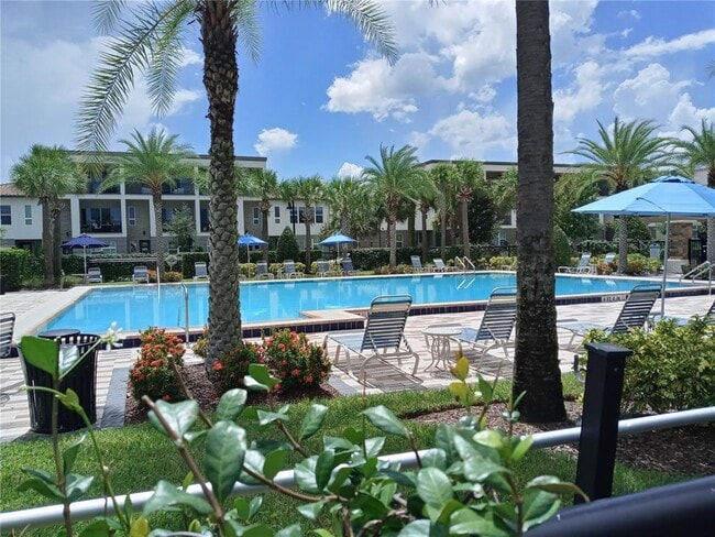 Building Photo - 10090 Sunnifa Aly