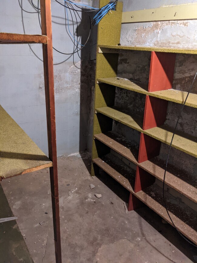 Basement Storage - 2227 N Grand Ave