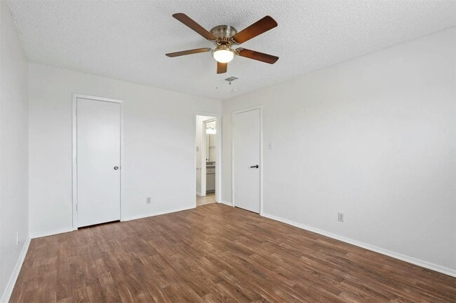 Building Photo - 6188 Vega Dr