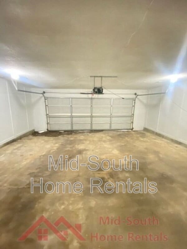 Building Photo - 3162 High Meadow Dr