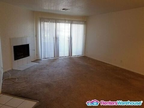 Building Photo - AVAILABLE MID DECEMBER! GROUND FLOOR CONDO...