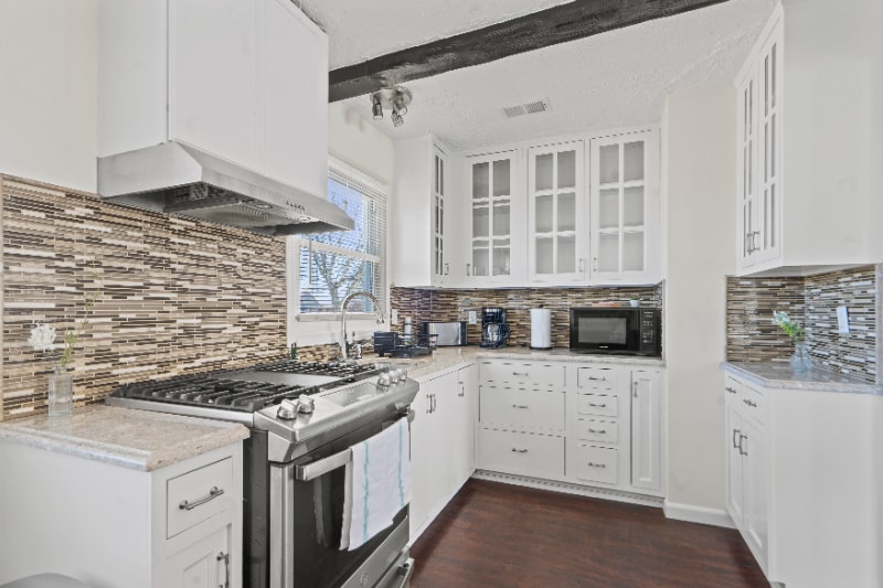 Building Photo - 9103 Columbia Ave