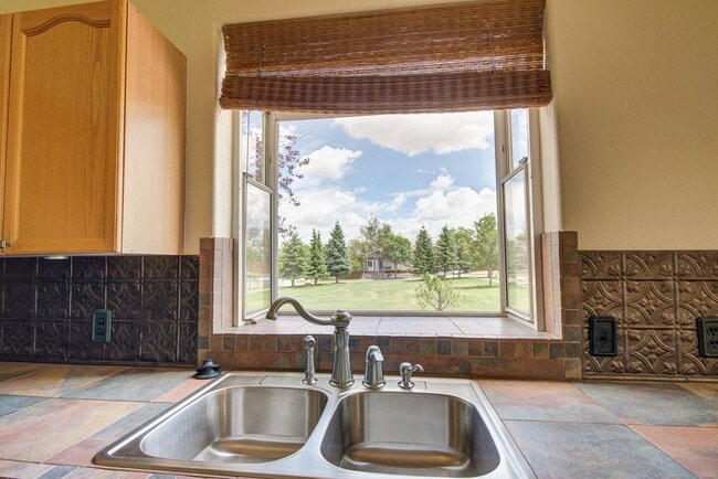 Building Photo - Beautiful home with 3 bedrooms, 2 1/2 bathrooms, 2-car garage ready to move in!  NO PETS & NO SMO...