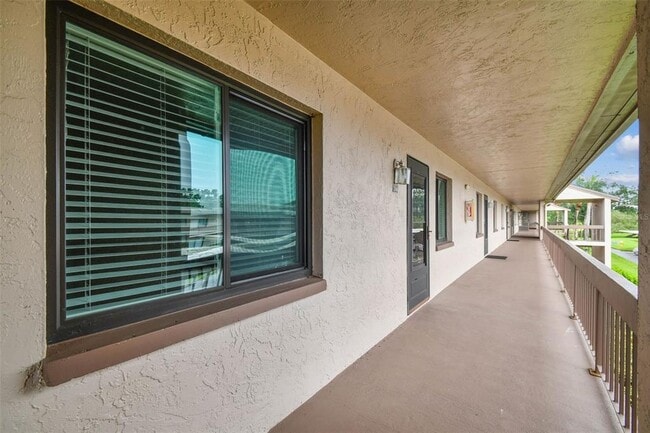 Building Photo - 204 Mary Dr