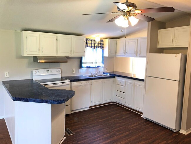 Building Photo - 3074 FM 1486