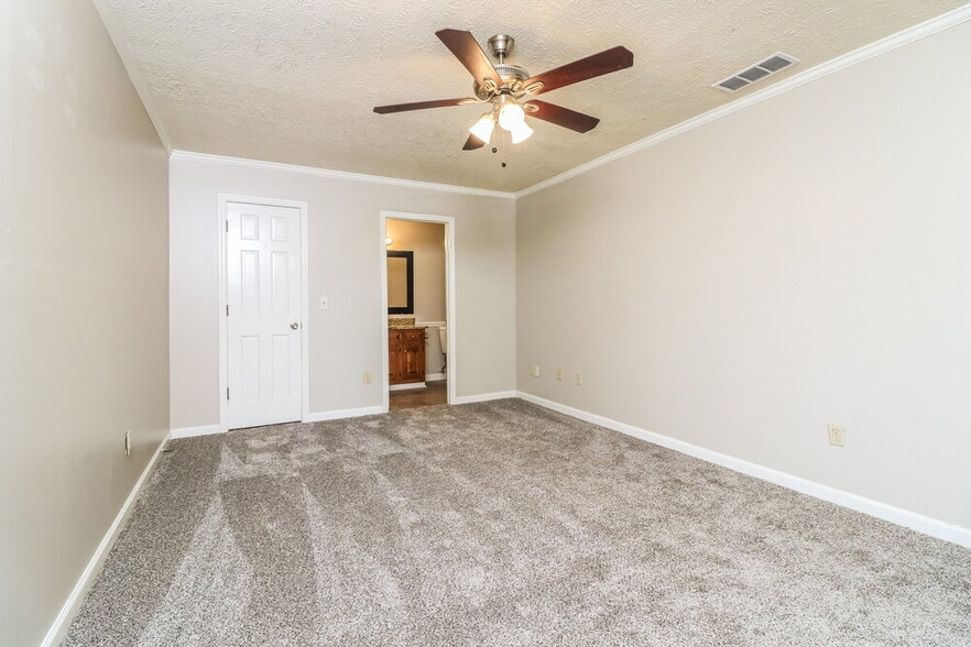 Building Photo - 4818 W Mceachern Woods Dr