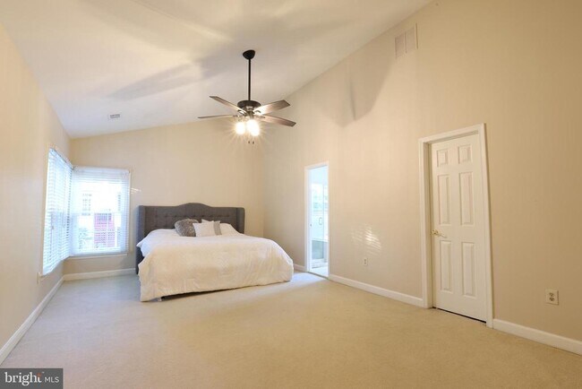 Building Photo - 6732 Rock Brook Dr