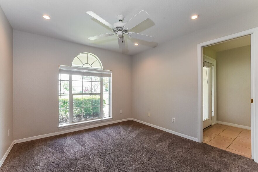 Building Photo - 1337 Brandy Lake View Cir