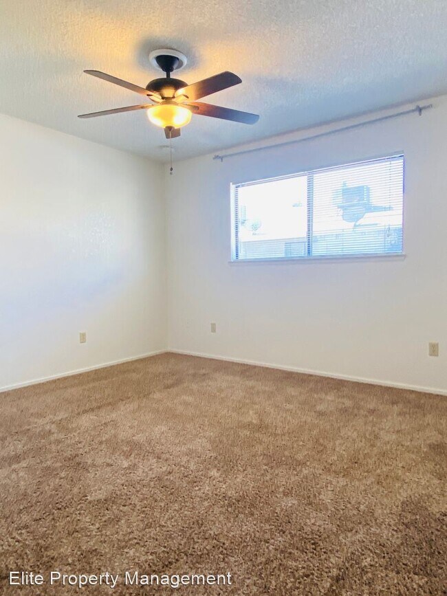 Building Photo - 3 br, 2.5 bath House - 247 E Upjohn Ave