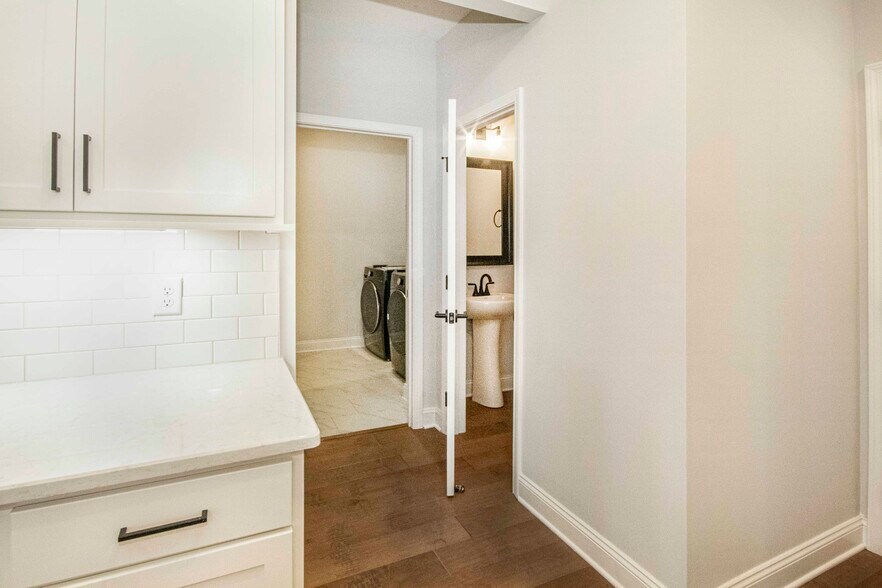 Building Photo - 12717 Duckfoot Ln