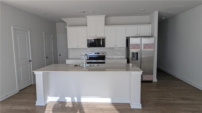 Building Photo - 1732 Harper Lily Ln